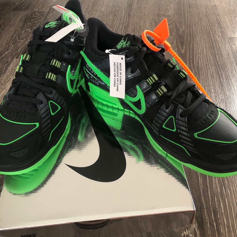 Nike Offwhite Rubber Dunk Green Strike - size 8.5